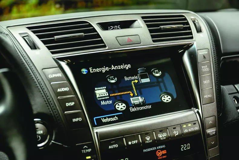 Gebrauchtwagen Lexus LS 600h | Aufmacher und Details