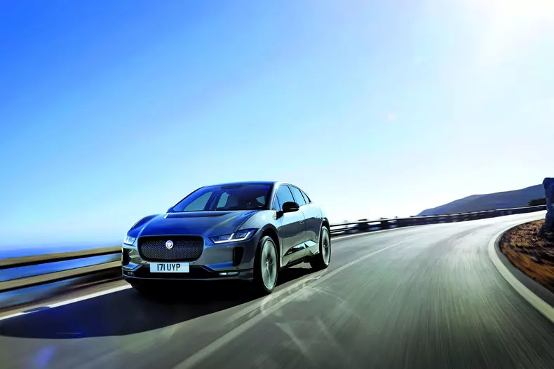 Jag_I_PACE_EV_19MY_W034