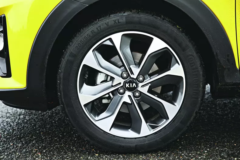 Vergleich Seat Arona Kia Stonic Opel Crossland Renault Captur