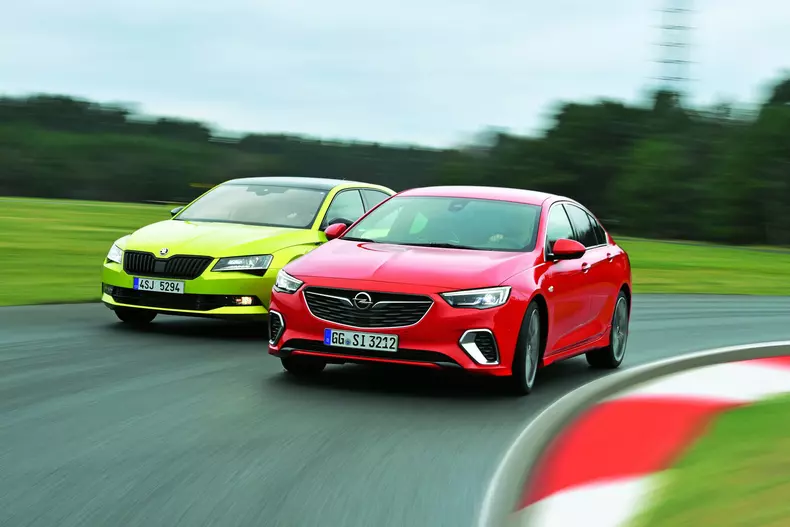 Vergleich Opel Insigia GSI gegen Skoda Superb