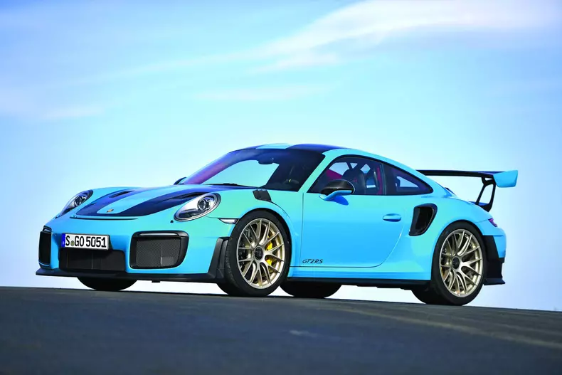 Sportwagenvergleich Porsche GT2 RS Corvette Z06