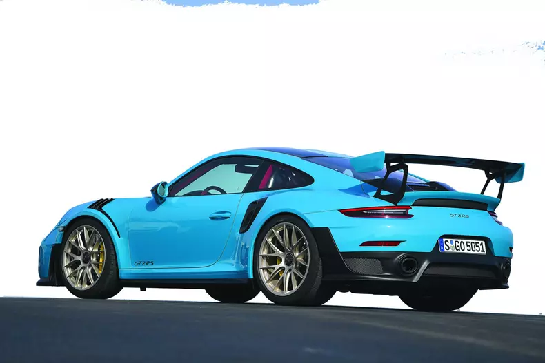 Sportwagenvergleich Porsche GT2 RS Corvette Z06