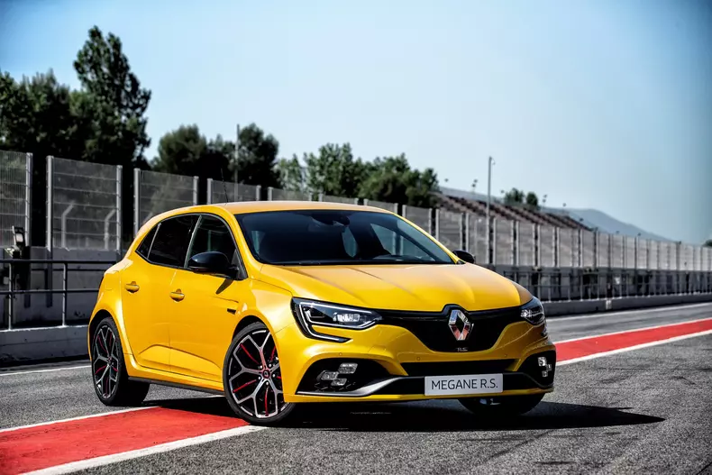 Megane RS Trophy 18