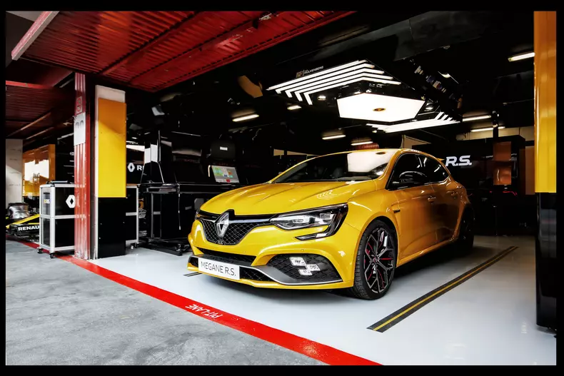 Megane RS Trophy 5