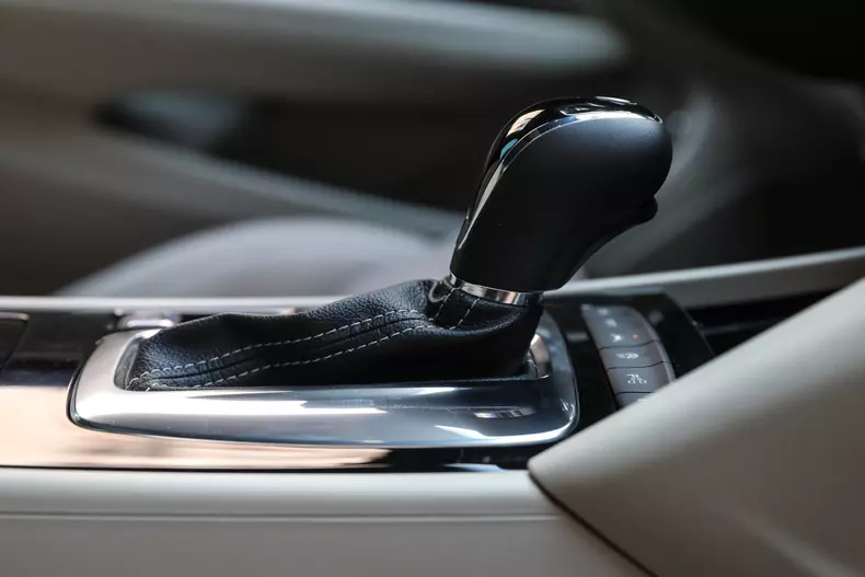 opelinsigniaCOUNTRYTOURER07