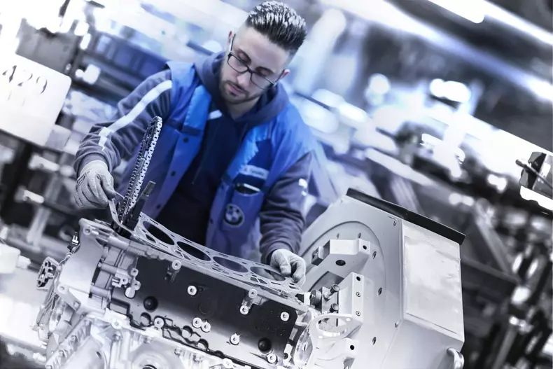 Cel mai puternic V8 BMW productie010