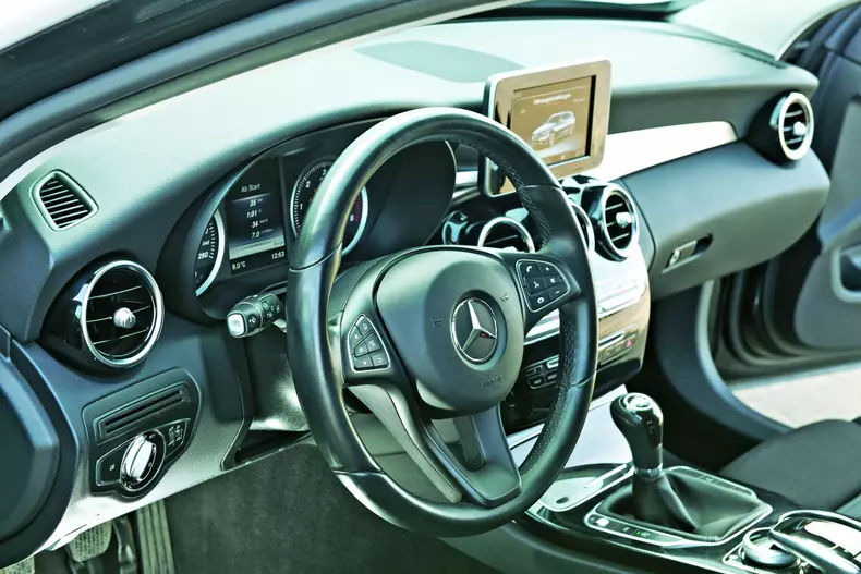 Clasa C W205 second-hand ghid cumpararet005