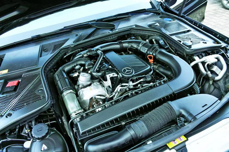 Clasa C W205 second-hand ghid cumpararet008