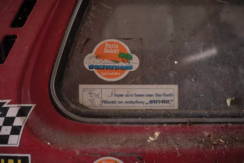 e54788d7-lada-niva-paris-dakar-racer-17