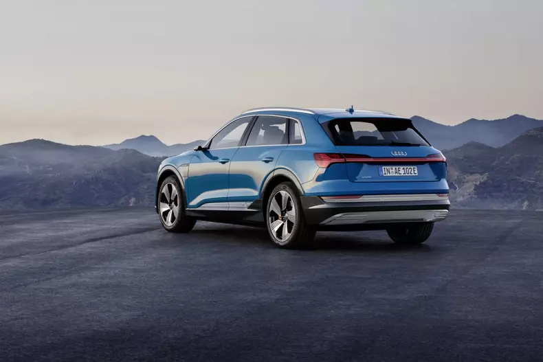 Audi e-tron SUV electric 22