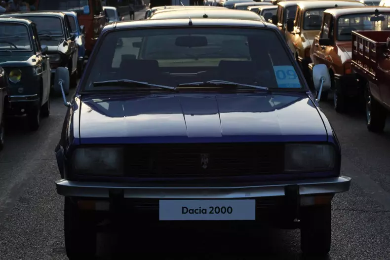 Dacia 50 de ani parada660