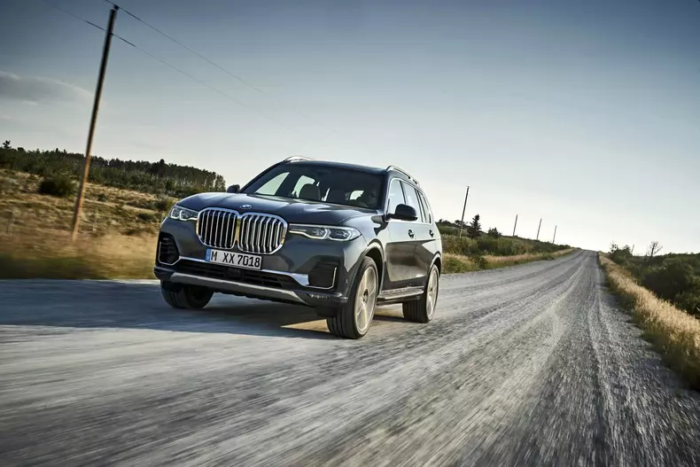 BMW X7 016