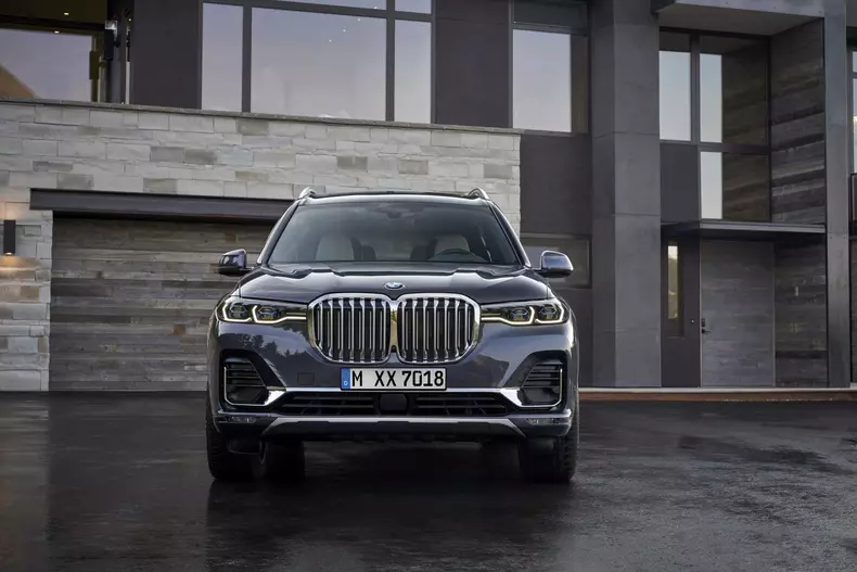 BMW X7 018