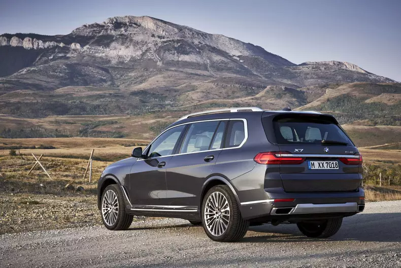 BMW X7 031