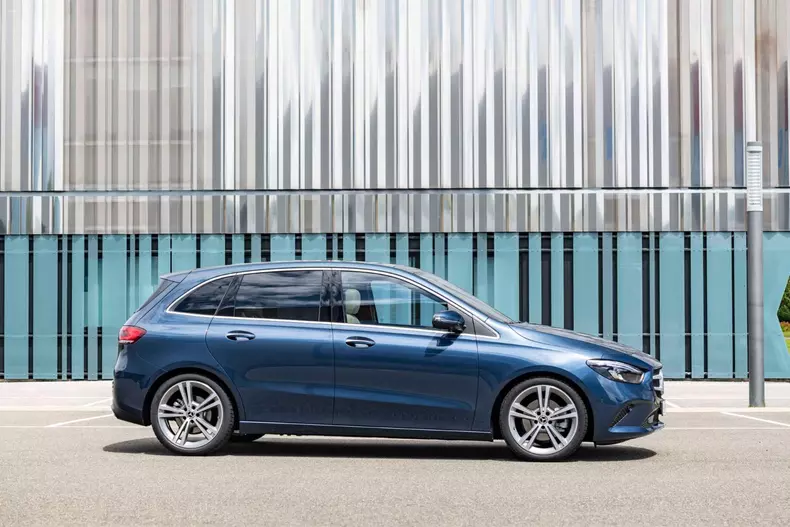 Mercedes-Benz Clasa B generatie 2019 06