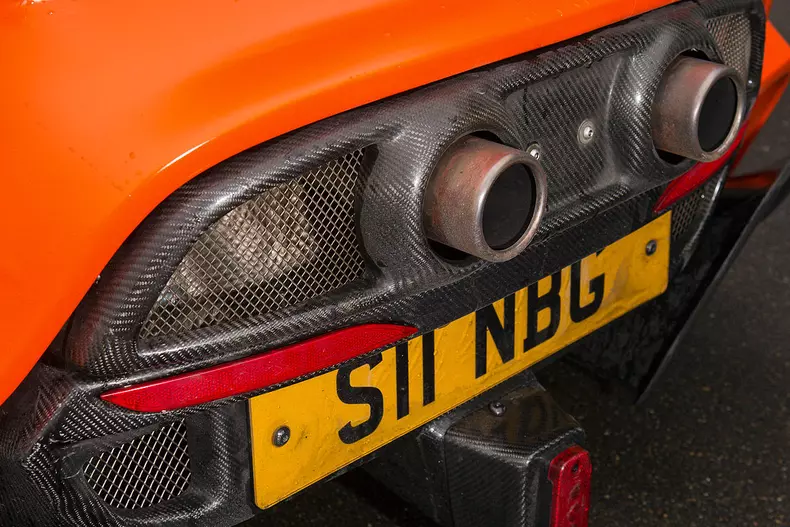 Sin-R1-Detail-1200×800-53d9a37fd49fa2c5