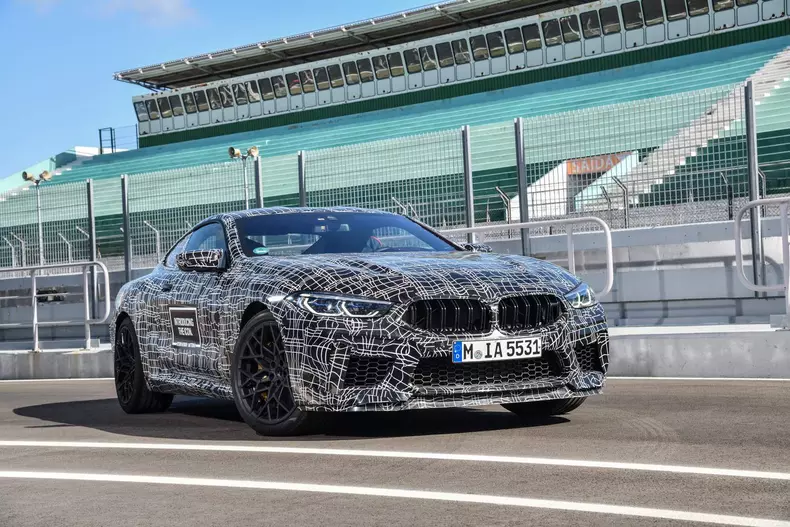 BMW M8 6