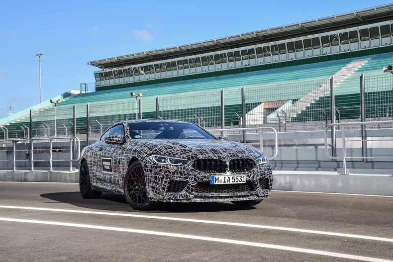 BMW M8 7