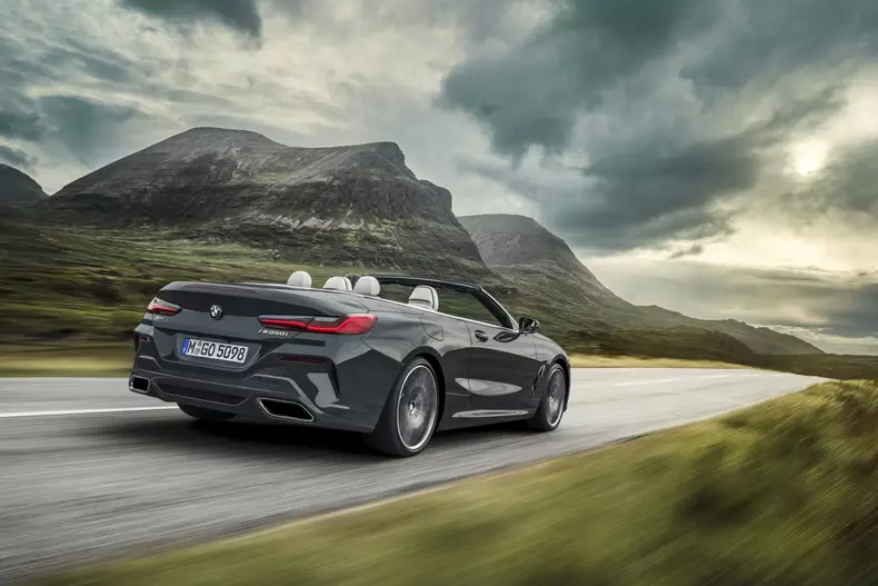BMW Seria 8 Cabriolet 4