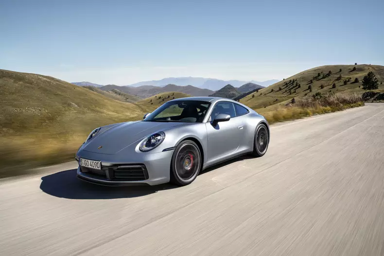 Porsche 911 are o noua generatie 11