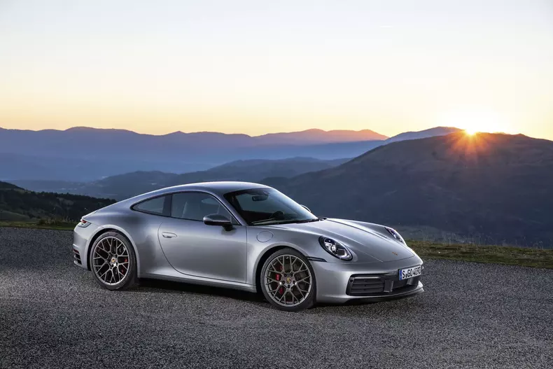 Porsche 911 are o noua generatie 15