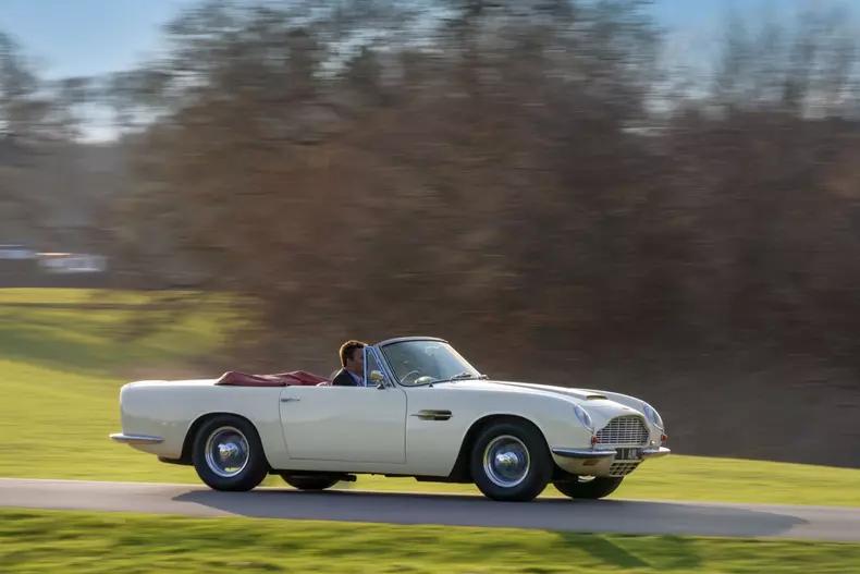 aston martin db6 ev 17