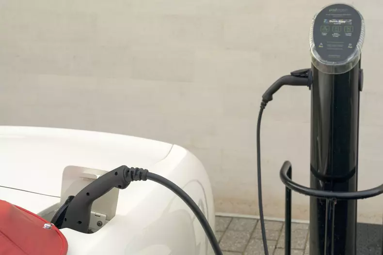 aston martin db6 ev 7