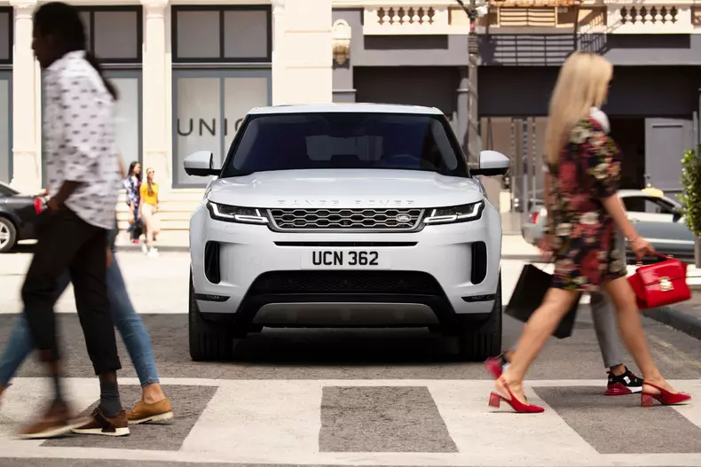 range rover evoque 9