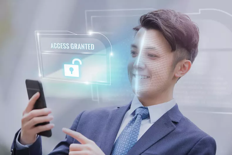 Apple a brevetat un sistem de deblocare a mașinii prin recunoaștere facială