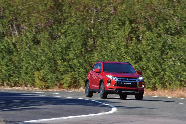 Mitsubishi ASX facelift 2019 oficial 12