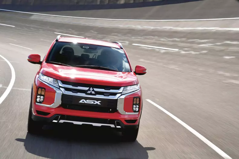 Mitsubishi ASX facelift 2019 oficial 2