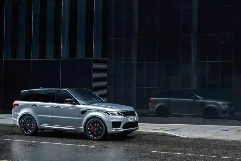 Range Rover Sport HST 44