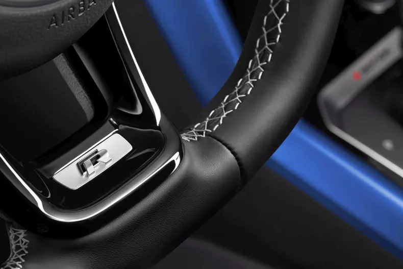 Volkswagen T-Roc R 2019 foto oficial 10