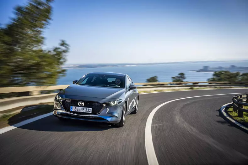 mazda 3 europa 5