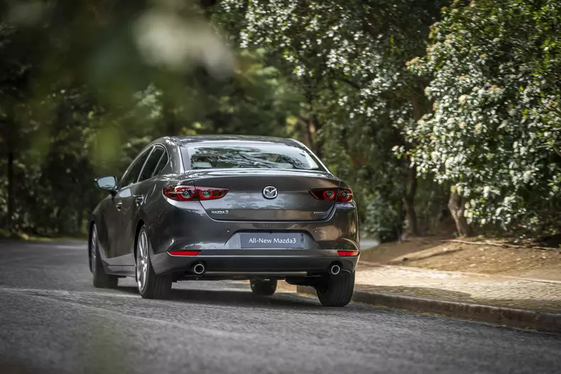 mazda 3 europa 99