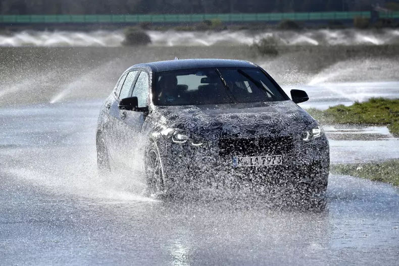 BMW Seria 1 2020 002