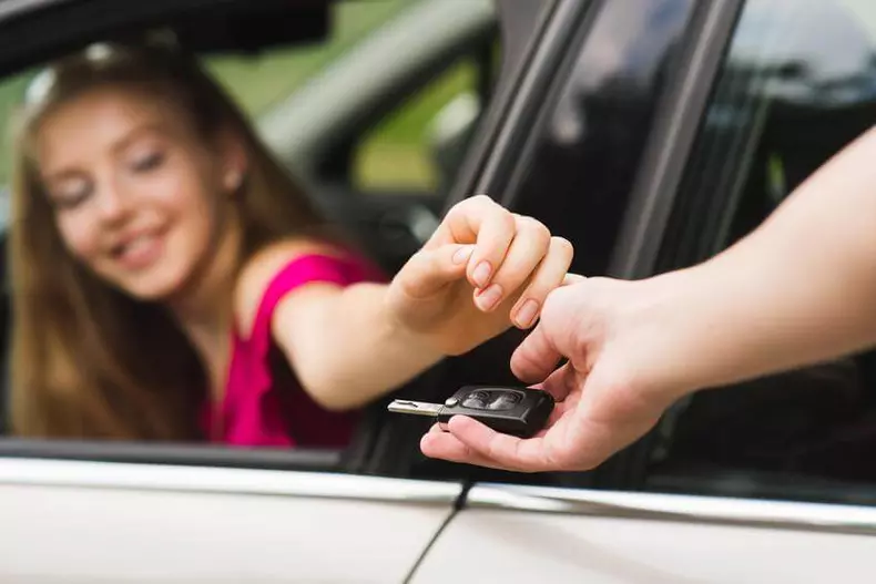 jak-nie-dac-sie-oszukac-przy-zakupie-auta(1) (1)