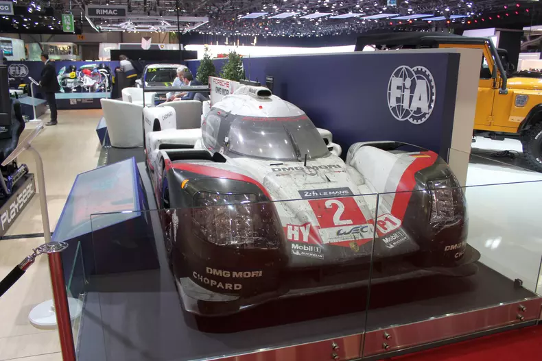 masini de curse Geneva 2019 045