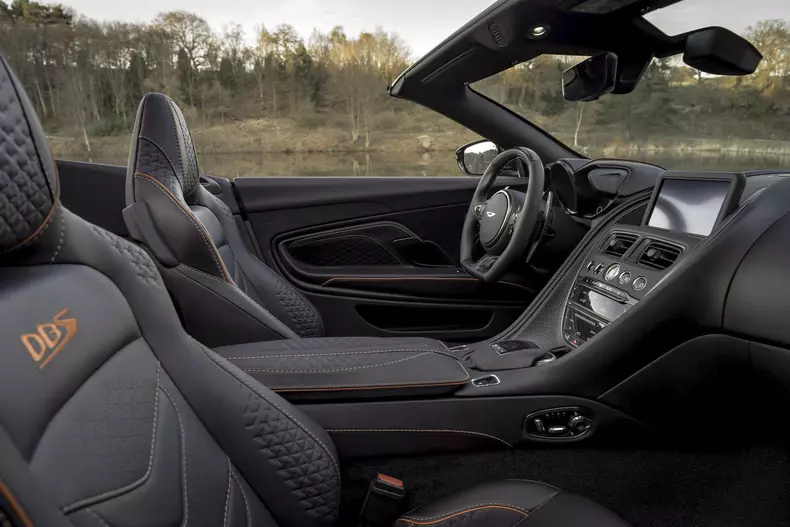 Aston Martin DBS Superleggera Volante 2019 4