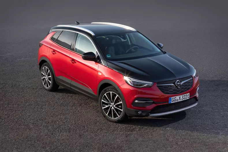 Opel Grandland X Hybrid4 009