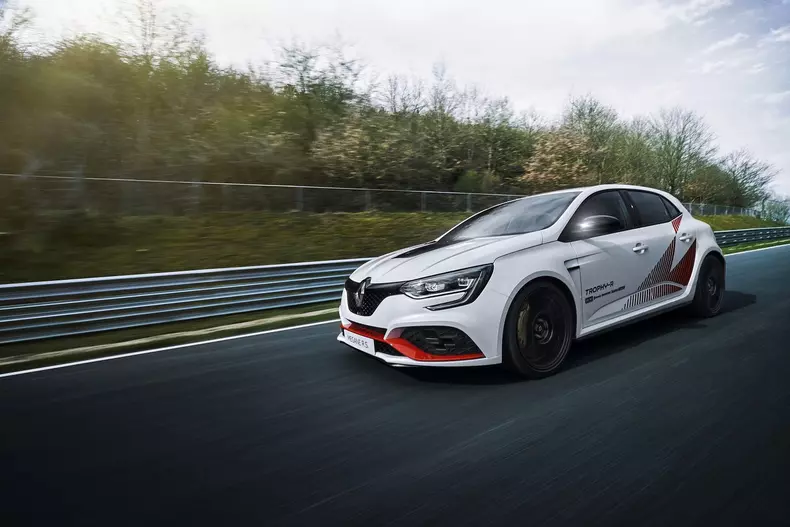 Renault Megane R.S. TROPHY-R01