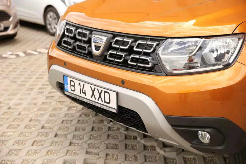 Senzori parcare fata Falcon foto Auto Bild Romania 32