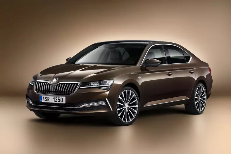 Skoda Superb facelift08