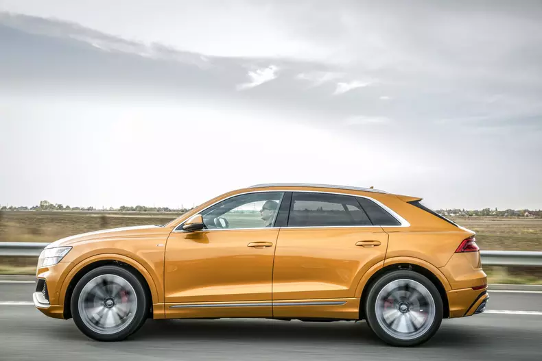 Audi Q8 027