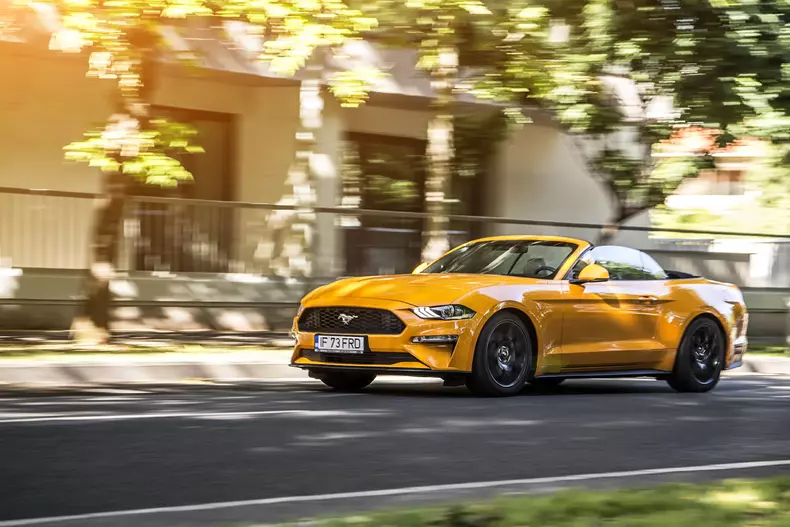 Ford Mustang cabrio 006