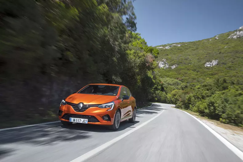 Renault Clio V oficial 009