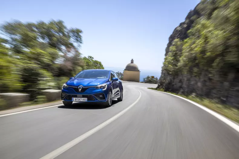 Renault Clio V oficial 027