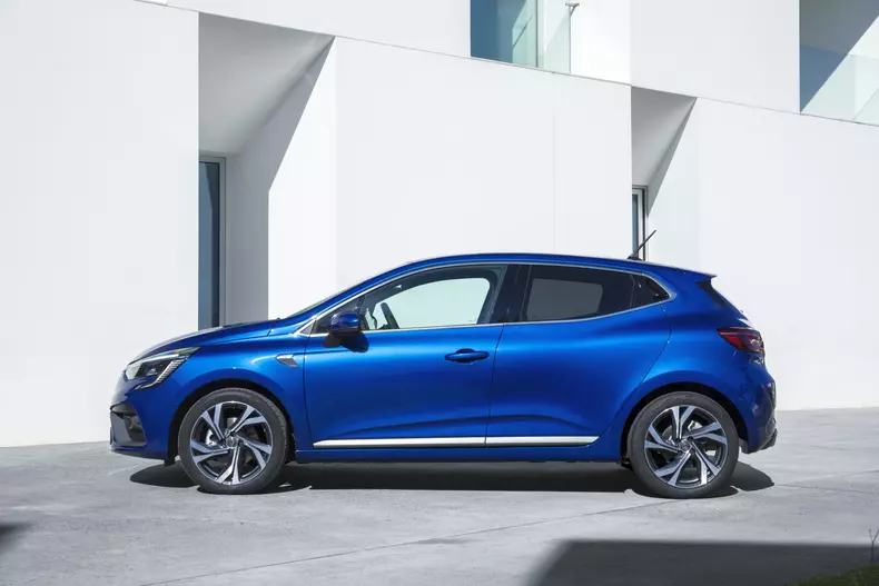 Renault Clio V oficial 042