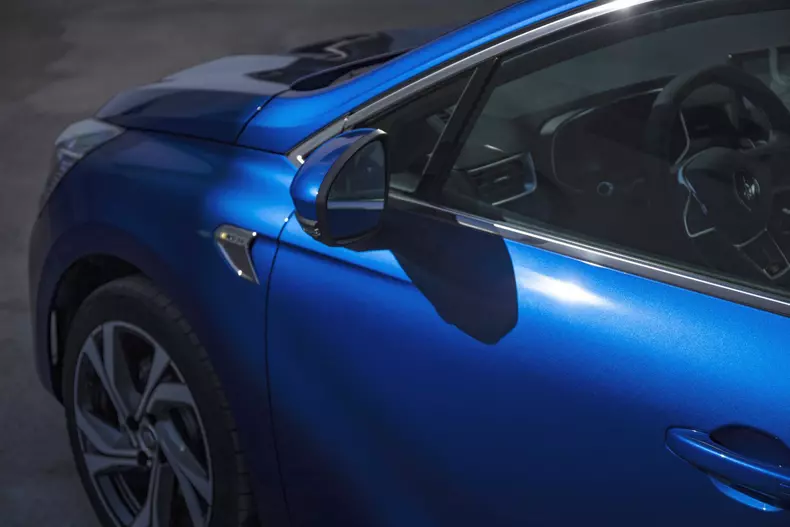 Renault Clio V oficial 046