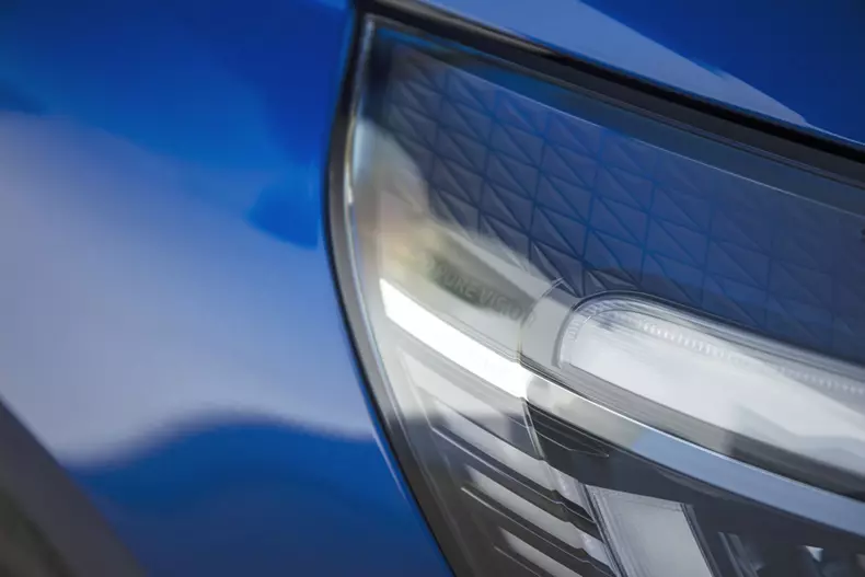 Renault Clio V oficial 047